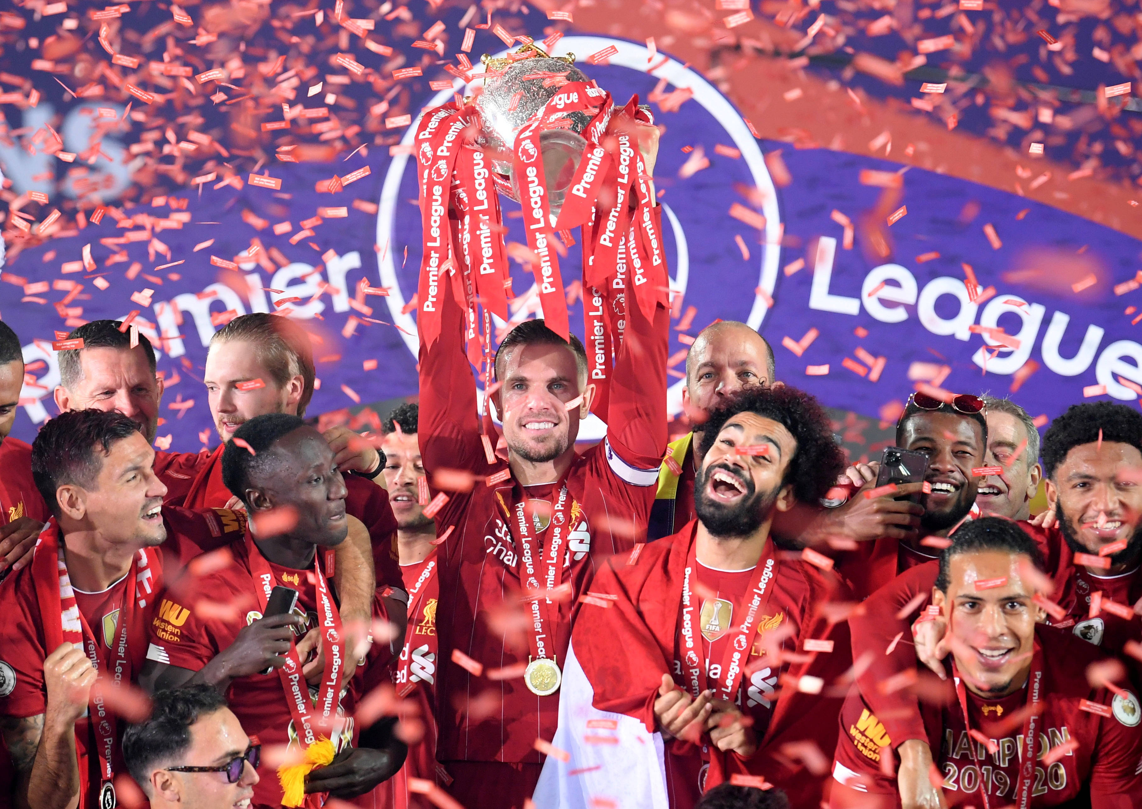 拜仁德甲前11轮拿到31分，追平历史同期最佳纪录